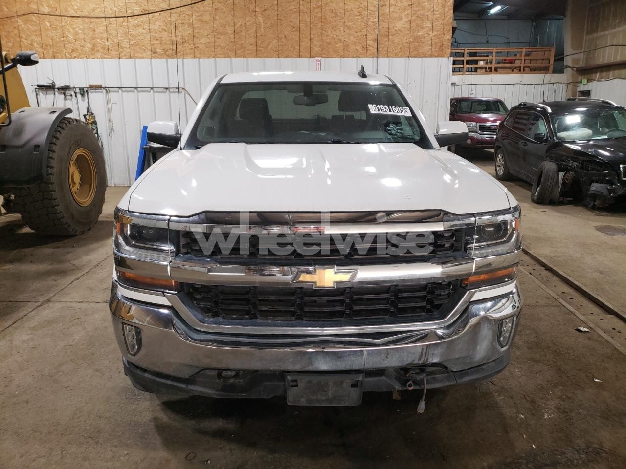 Photo 5 of 2017 CHEVROLET SILVERADO K1500 LT N/A (VIN 3GCUKREC8HG164879)