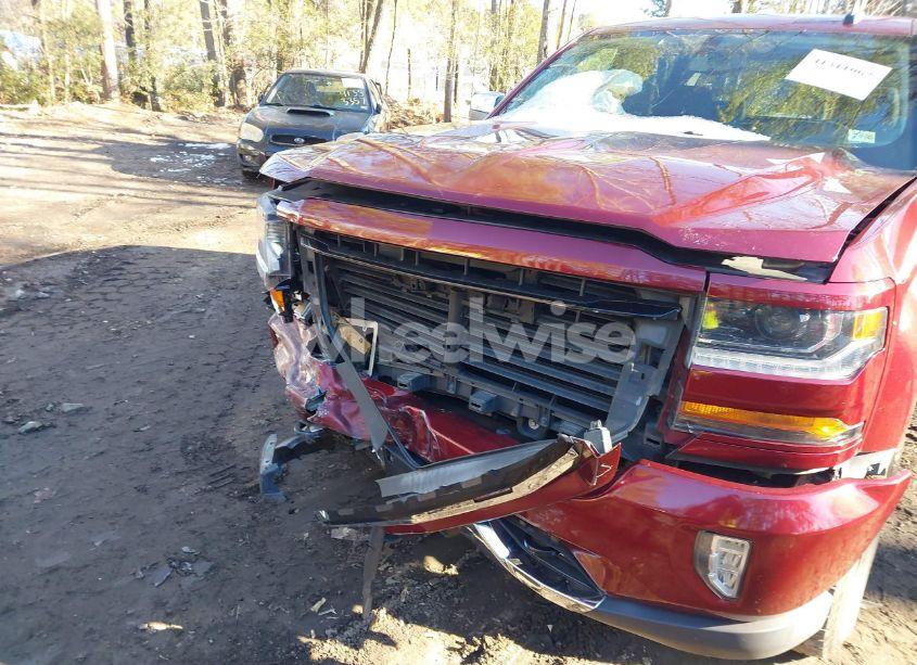 Photo 6 of 2017 Chevrolet Silverado 1500 (VIN 3GCUKREC8HG190821)