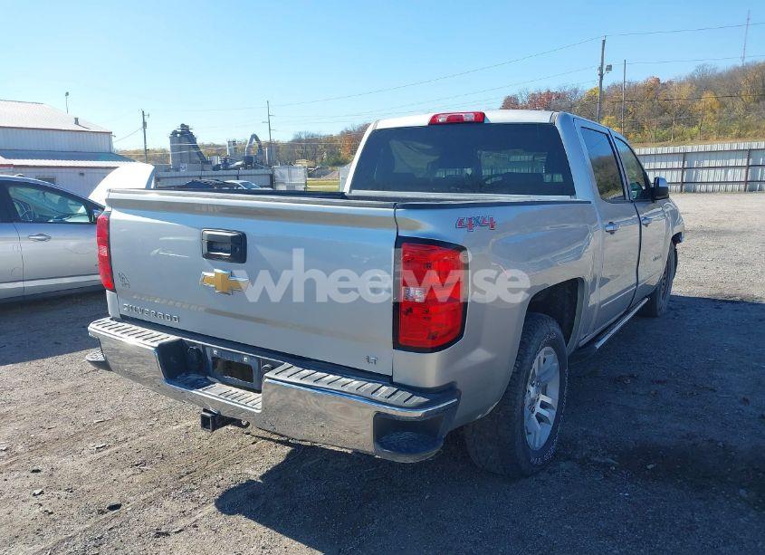 Photo 4 of 2017 Chevrolet Silverado 1500 1LT (VIN 3GCUKREC8HG300556)