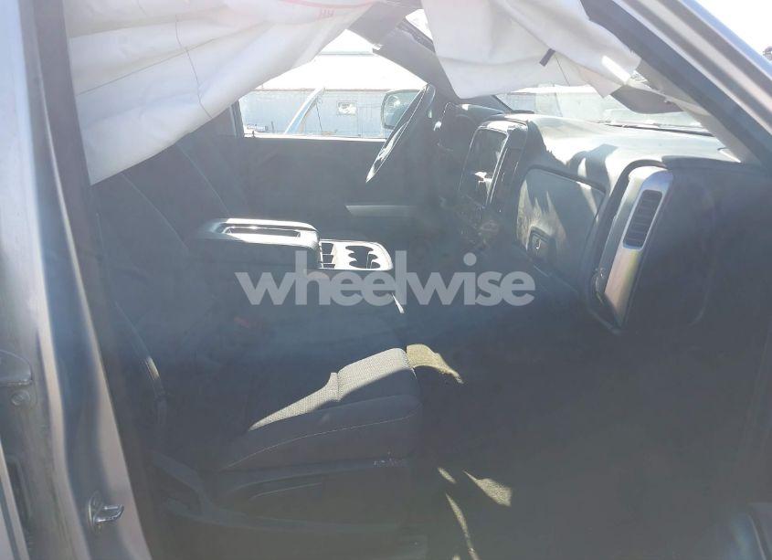 Photo 5 of 2017 Chevrolet Silverado 1500 1LT (VIN 3GCUKREC8HG300556)