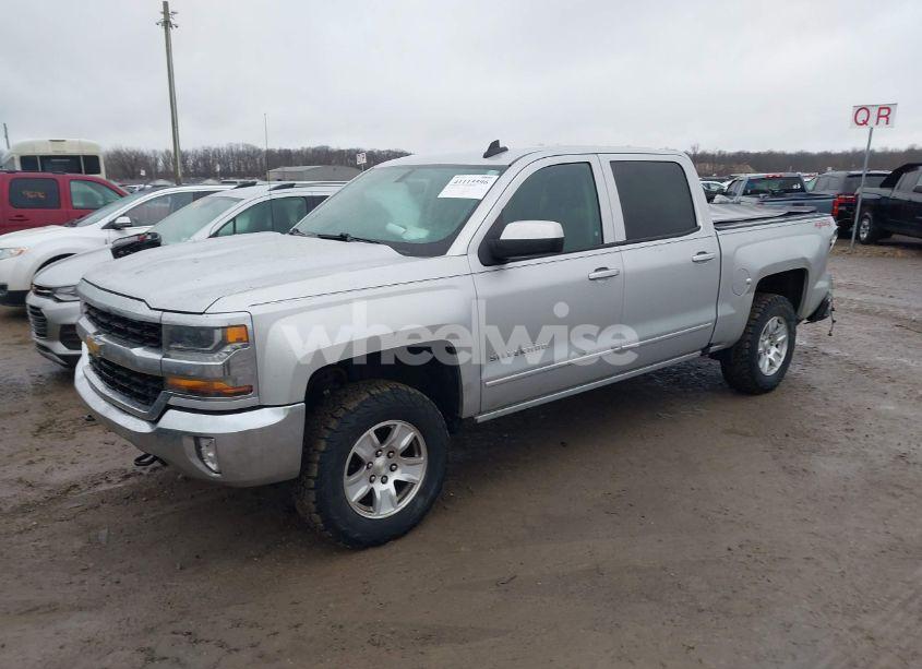 Photo 2 of 2017 Chevrolet Silverado 1500 1LT (VIN 3GCUKREC8HG305353)