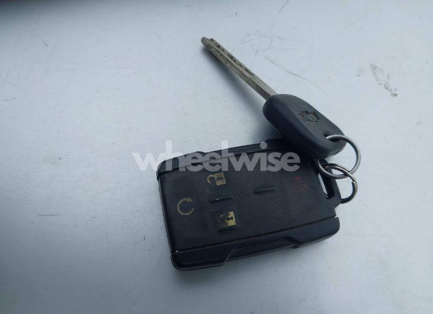 Photo 11 of 2017 Chevrolet Silverado 1500 2LT (VIN 3GCUKREC8HG305952)