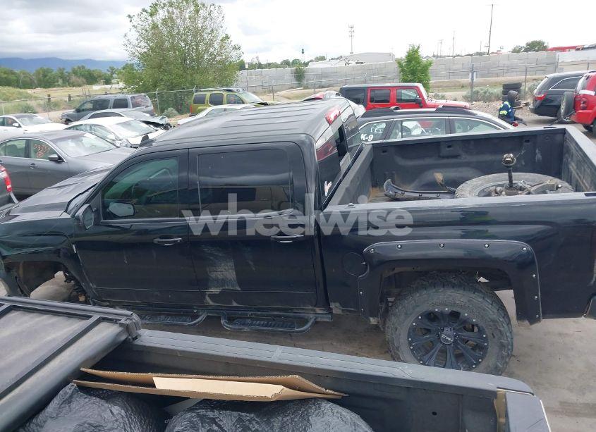 Photo 15 of 2017 Chevrolet Silverado 1500 2LT (VIN 3GCUKREC8HG305952)