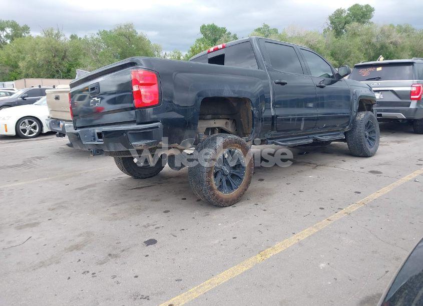 Photo 4 of 2017 Chevrolet Silverado 1500 2LT (VIN 3GCUKREC8HG305952)