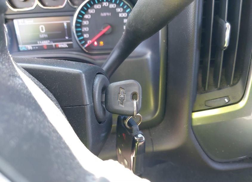 Photo 11 of 2017 Chevrolet Silverado 1500 1LT (VIN 3GCUKREC8HG356299)