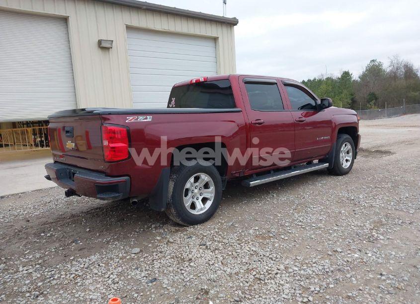Photo 4 of 2017 Chevrolet Silverado 1500 2LT (VIN 3GCUKREC8HG421460)