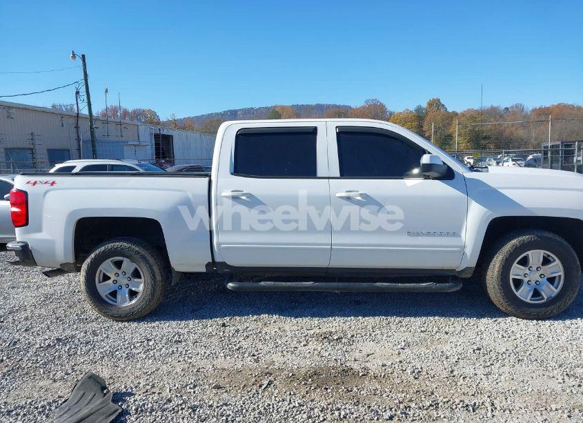 Photo 13 of 2017 Chevrolet Silverado 1500 1LT (VIN 3GCUKREC8HG432927)