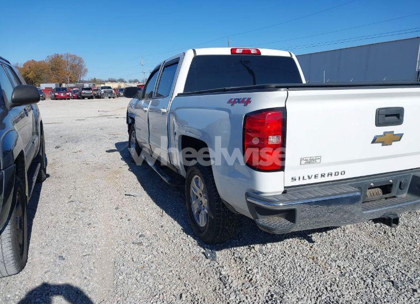 Photo 3 of 2017 Chevrolet Silverado 1500 1LT (VIN 3GCUKREC8HG432927)