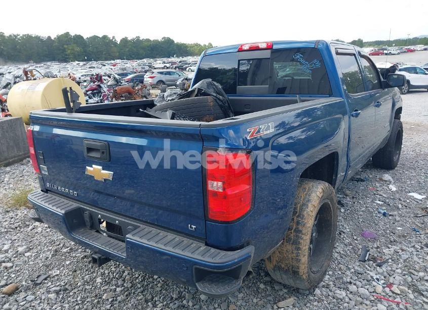 Photo 4 of 2017 Chevrolet Silverado 1500 2LT (VIN 3GCUKREC8HG463806)