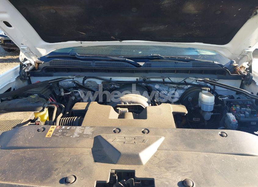 Photo 10 of 2017 Chevrolet Silverado 1500 1LT (VIN 3GCUKREC8HG490827)