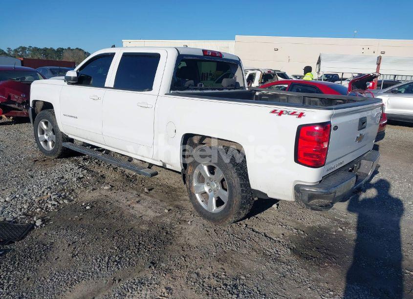 Photo 3 of 2017 Chevrolet Silverado 1500 1LT (VIN 3GCUKREC8HG490827)