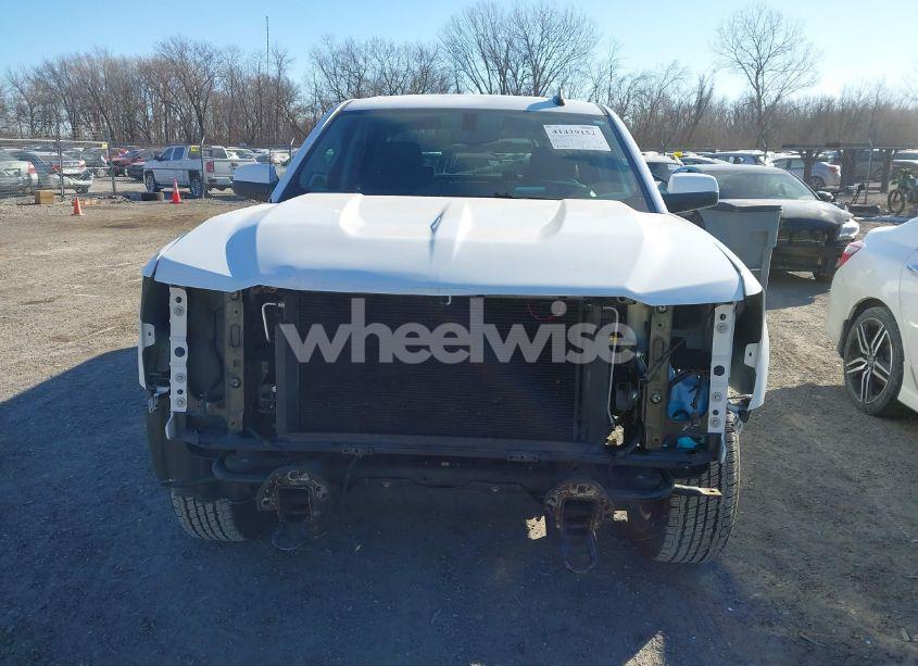 Photo 13 of 2017 Chevrolet Silverado 1500 2LT (VIN 3GCUKREC8HG508355)