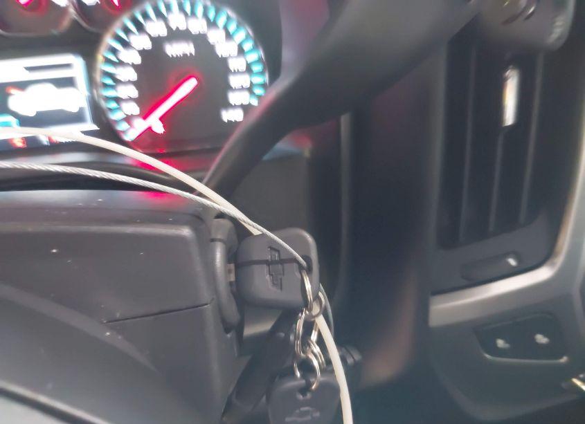 Photo 11 of 2018 Chevrolet Silverado 1500 2LT (VIN 3GCUKREC8JG449183)