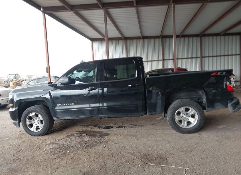 Photo 14 of 2018 Chevrolet Silverado 1500 2LT (VIN 3GCUKREC8JG449183)