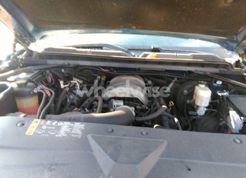 Photo 10 of 2018 Chevrolet Silverado 1500 1LT (VIN 3GCUKREC8JG463679)