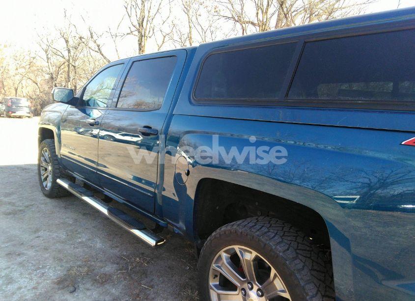 Photo 14 of 2018 Chevrolet Silverado 1500 1LT (VIN 3GCUKREC8JG463679)