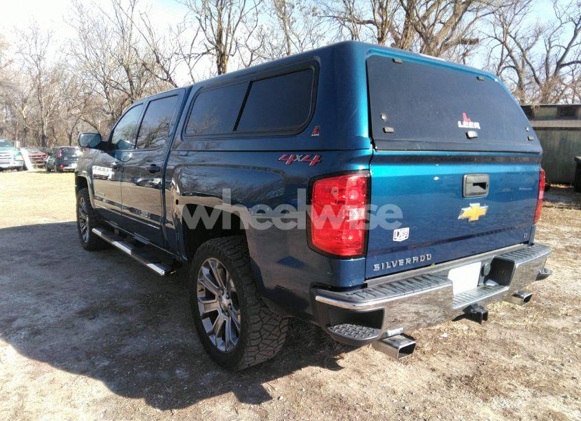 Photo 3 of 2018 Chevrolet Silverado 1500 1LT (VIN 3GCUKREC8JG463679)