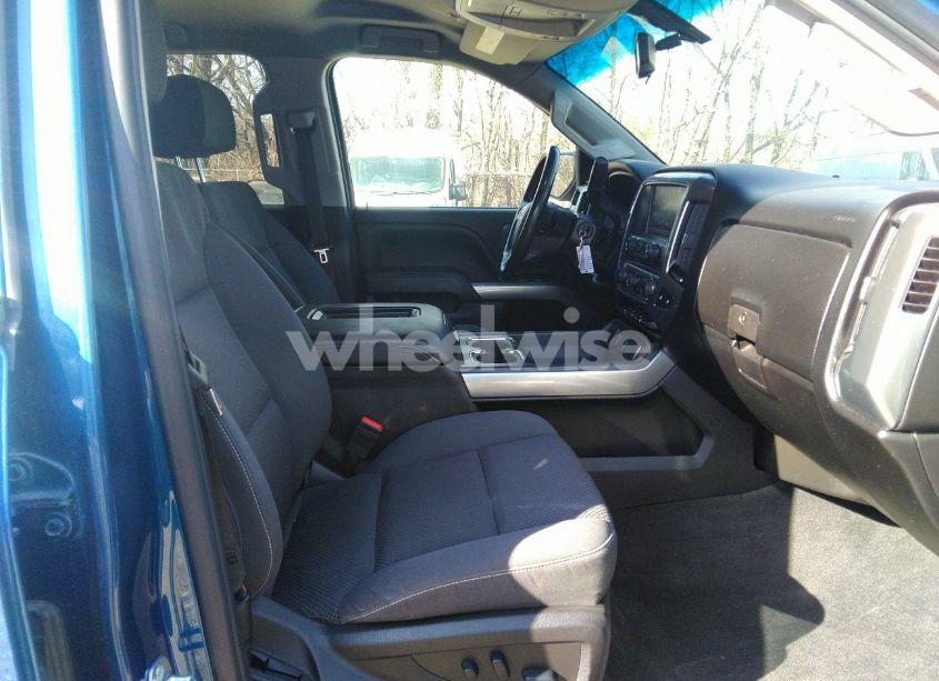 Photo 5 of 2018 Chevrolet Silverado 1500 1LT (VIN 3GCUKREC8JG463679)