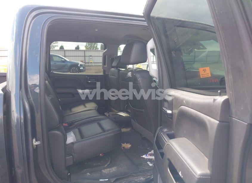 Photo 8 of 2018 Chevrolet Silverado 1500 1LT (VIN 3GCUKREC8JG552555)