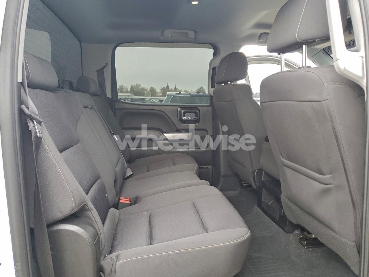 Photo 10 of 2018 CHEVROLET SILVERADO K1500 LT (VIN 3GCUKREC8JG590450)