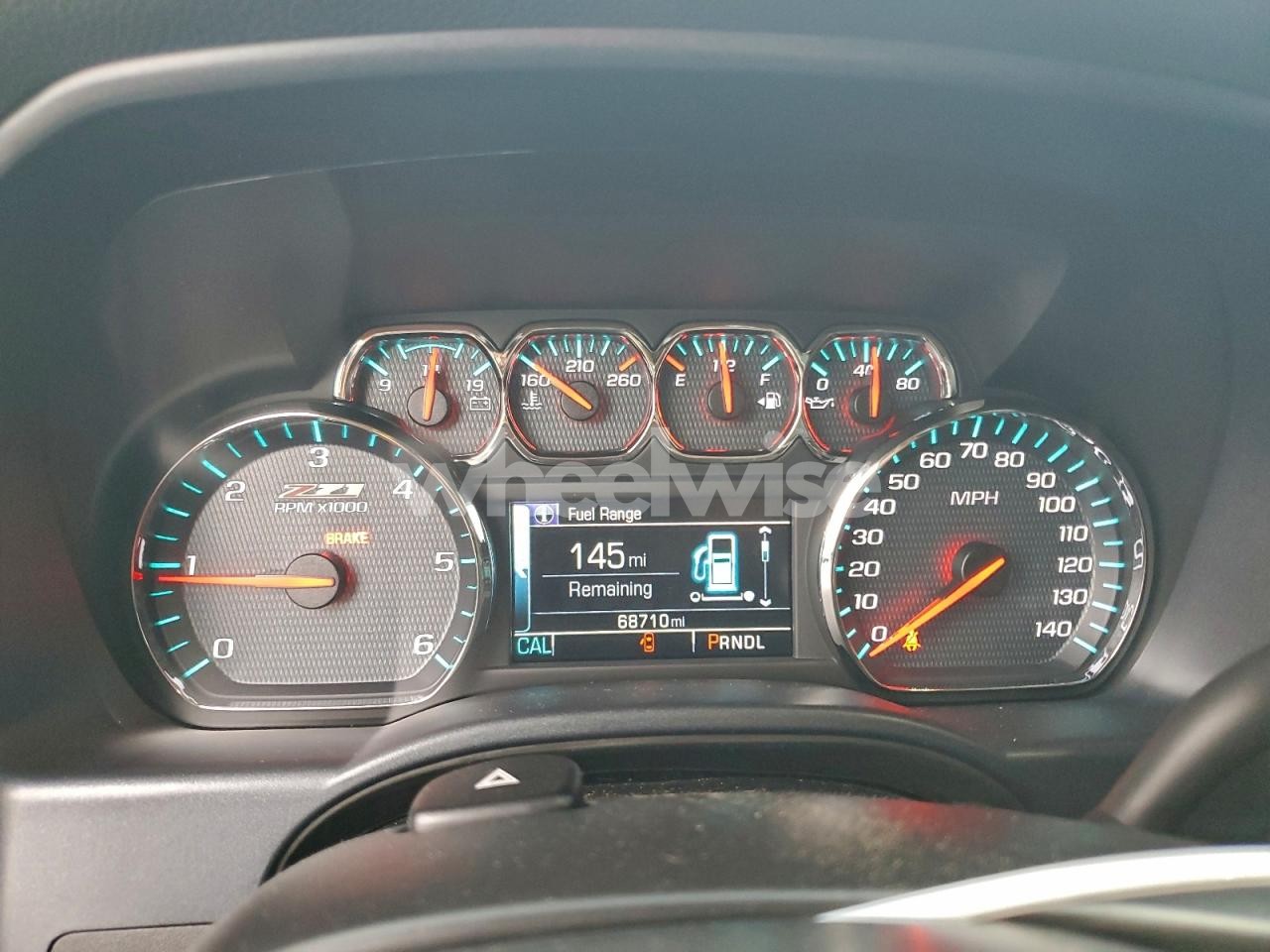 Photo 9 of 2018 CHEVROLET SILVERADO K1500 LT (VIN 3GCUKREC8JG590450)