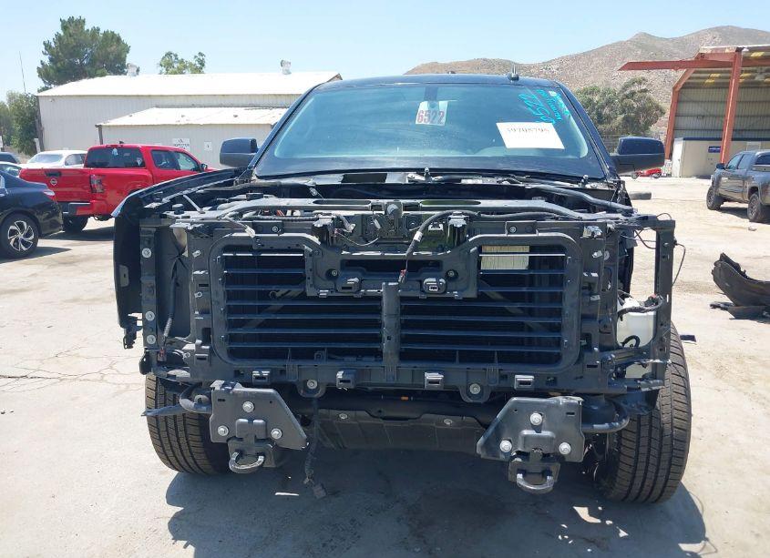 Photo 13 of 2018 Chevrolet Silverado 1500 2LT (VIN 3GCUKREC8JG647374)