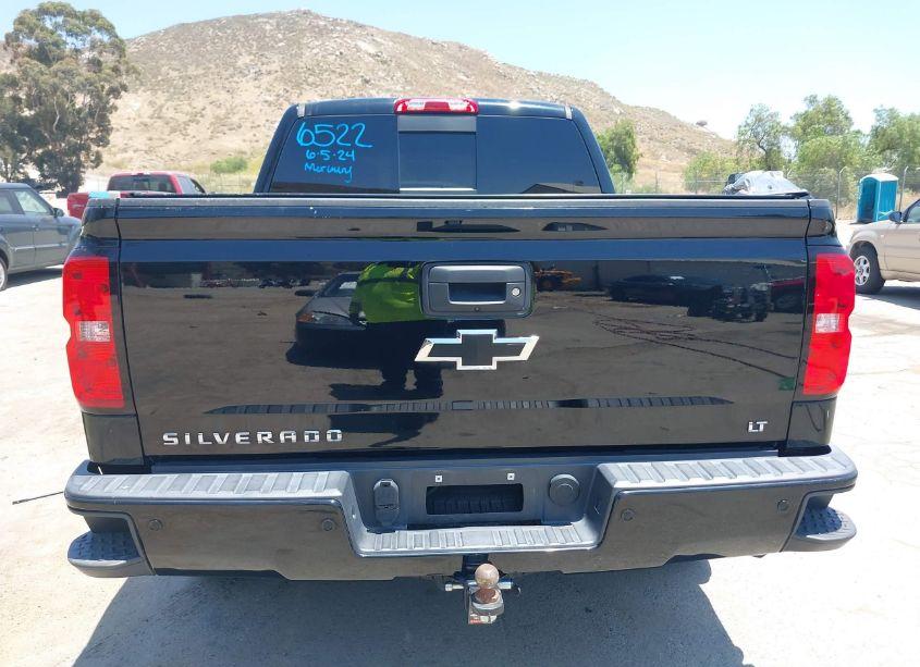 Photo 17 of 2018 Chevrolet Silverado 1500 2LT (VIN 3GCUKREC8JG647374)
