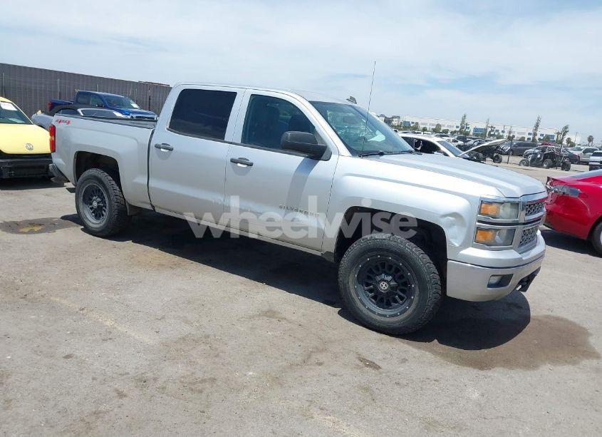 2014 Chevrolet Silverado 1500 1LT (VIN 3GCUKREC9EG235423) main photo