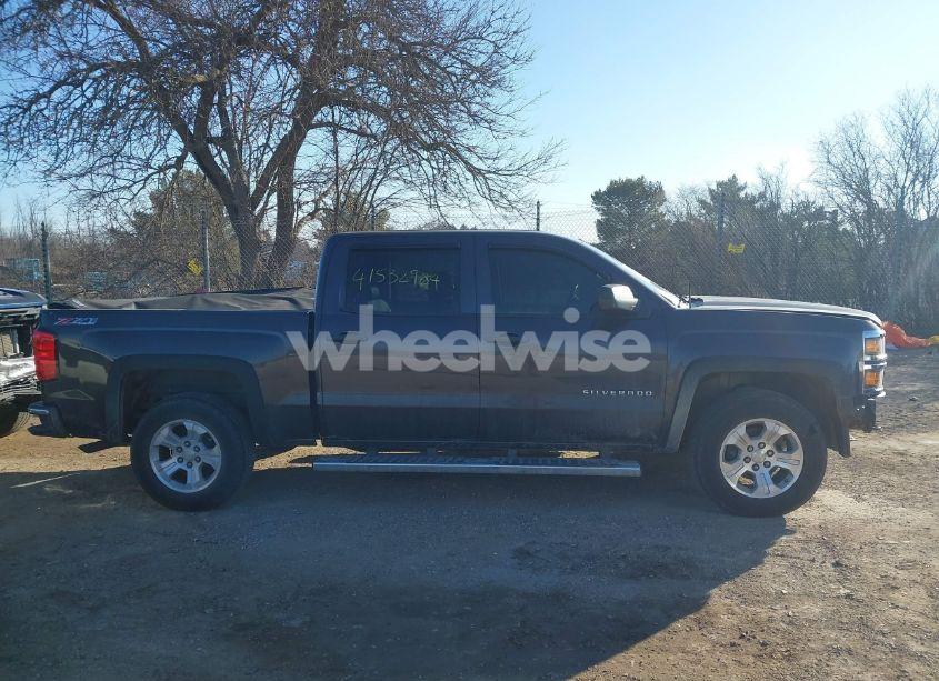 Photo 13 of 2014 Chevrolet Silverado 1500 2LT (VIN 3GCUKREC9EG237835)
