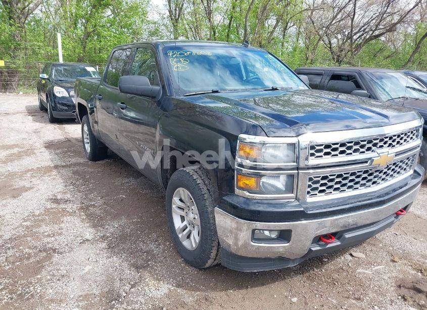 2014 Chevrolet Silverado 1500 1LT (VIN 3GCUKREC9EG552568) main photo