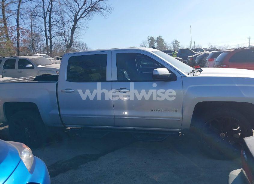 Photo 13 of 2015 Chevrolet Silverado 1500 2LT (VIN 3GCUKREC9FG139924)