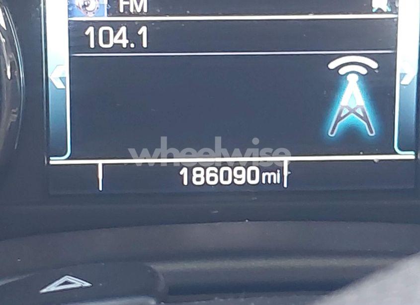 Photo 15 of 2015 Chevrolet Silverado 1500 2LT (VIN 3GCUKREC9FG139924)