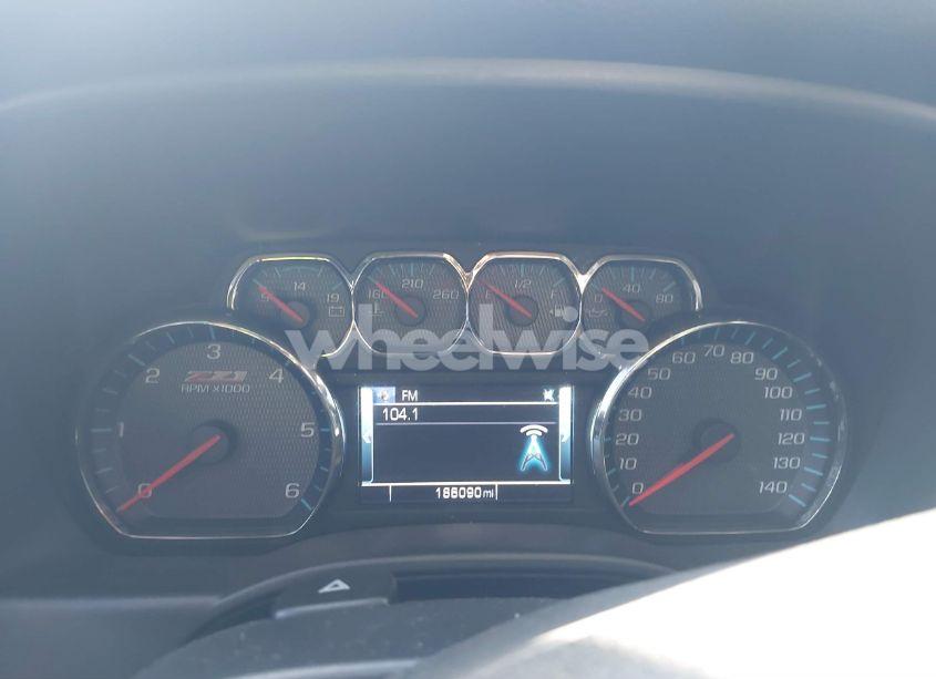 Photo 7 of 2015 Chevrolet Silverado 1500 2LT (VIN 3GCUKREC9FG139924)