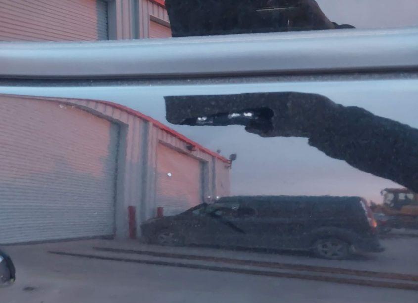 Photo 19 of 2015 Chevrolet Silverado 1500 2LT (VIN 3GCUKREC9FG476495)