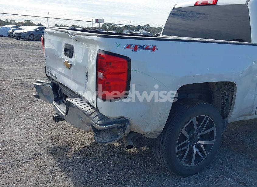 Photo 17 of 2015 Chevrolet Silverado 1500 1LT (VIN 3GCUKREC9FG489408)