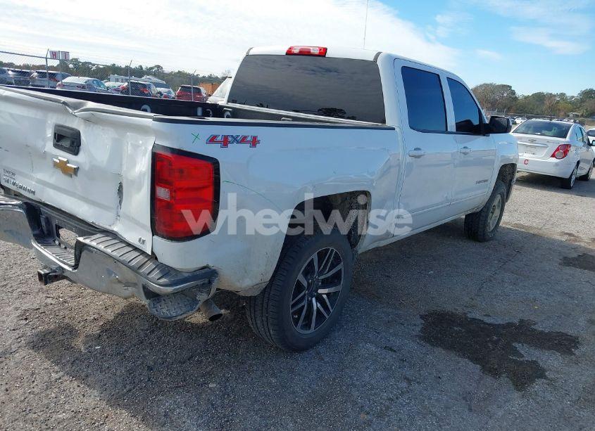 Photo 4 of 2015 Chevrolet Silverado 1500 1LT (VIN 3GCUKREC9FG489408)