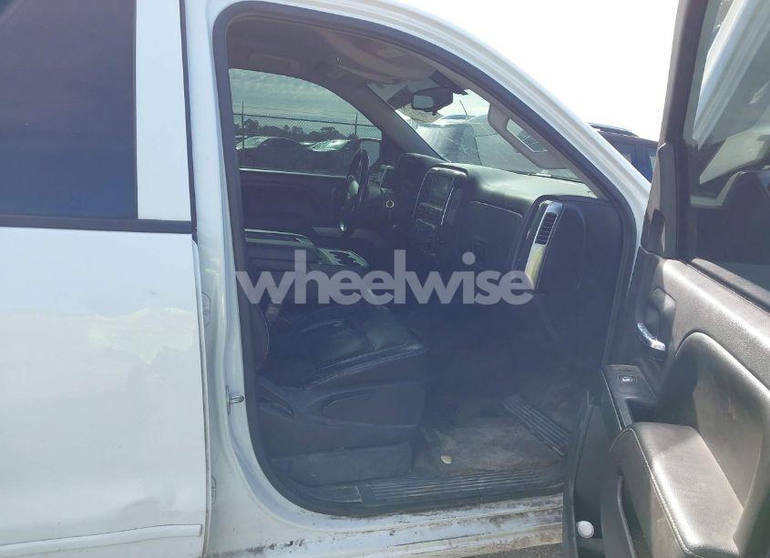 Photo 5 of 2015 Chevrolet Silverado 1500 1LT (VIN 3GCUKREC9FG489408)