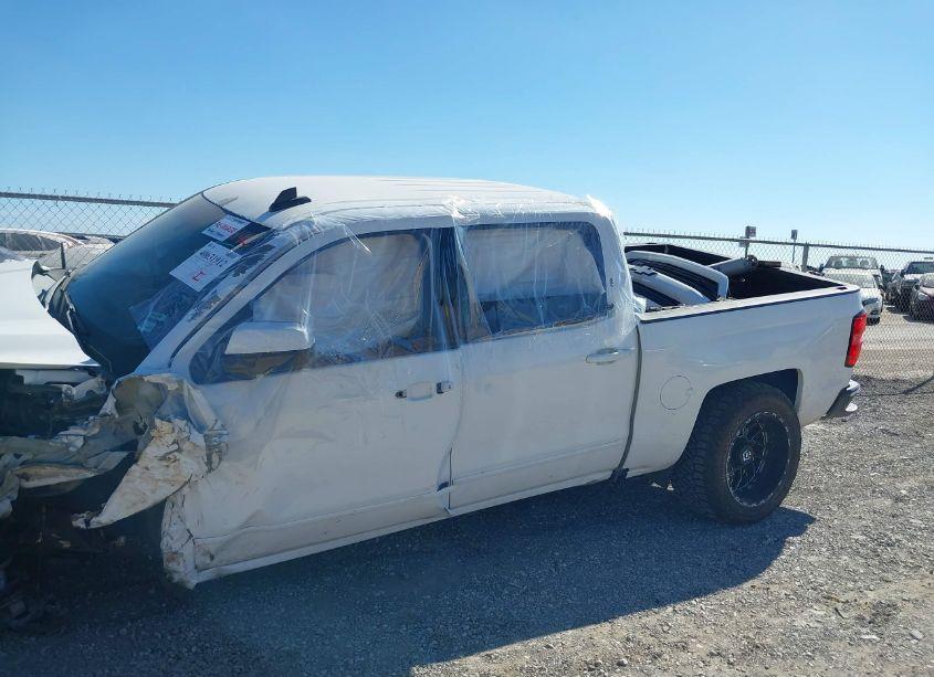 Photo 14 of 2016 Chevrolet Silverado 1500 2LT (VIN 3GCUKREC9GG112174)