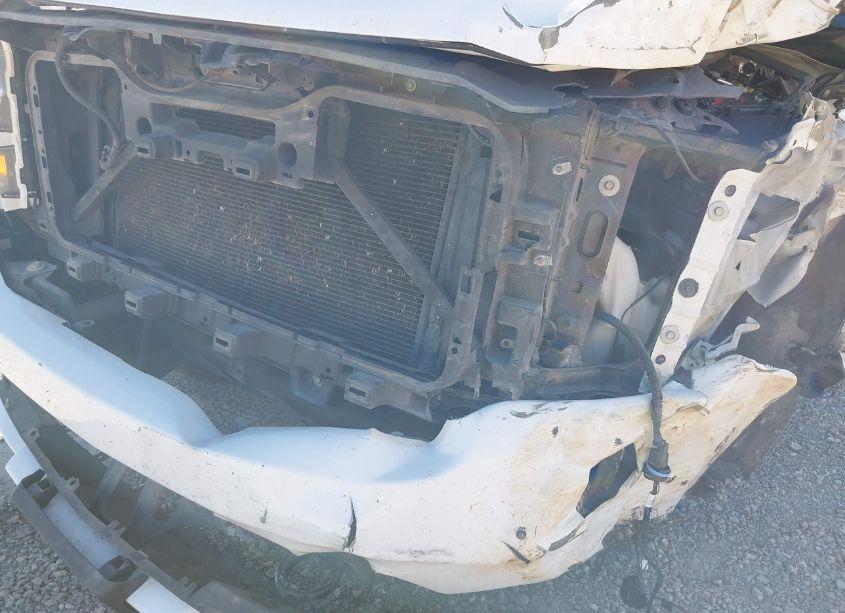 Photo 20 of 2016 Chevrolet Silverado 1500 2LT (VIN 3GCUKREC9GG112174)