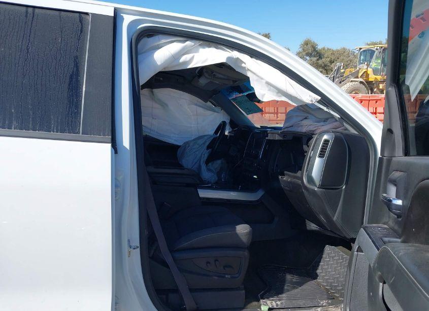 Photo 5 of 2016 Chevrolet Silverado 1500 2LT (VIN 3GCUKREC9GG112174)