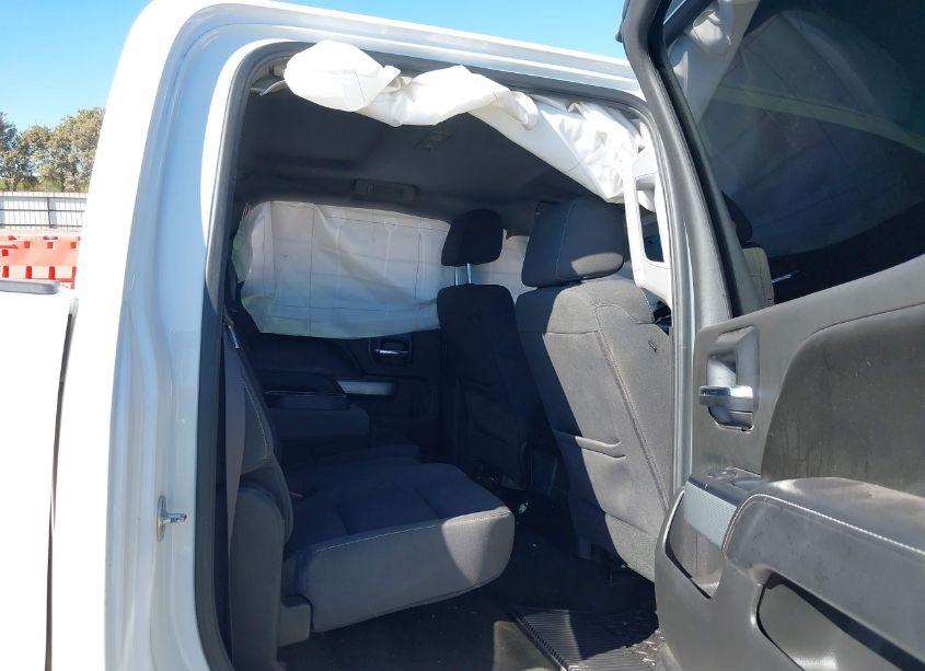 Photo 8 of 2016 Chevrolet Silverado 1500 2LT (VIN 3GCUKREC9GG112174)