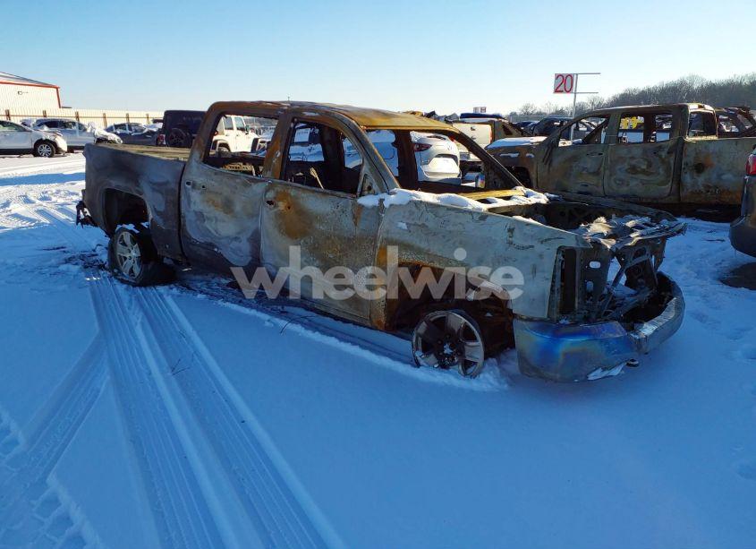 2016 Chevrolet Silverado 1500 1LT (VIN 3GCUKREC9GG141450) main photo