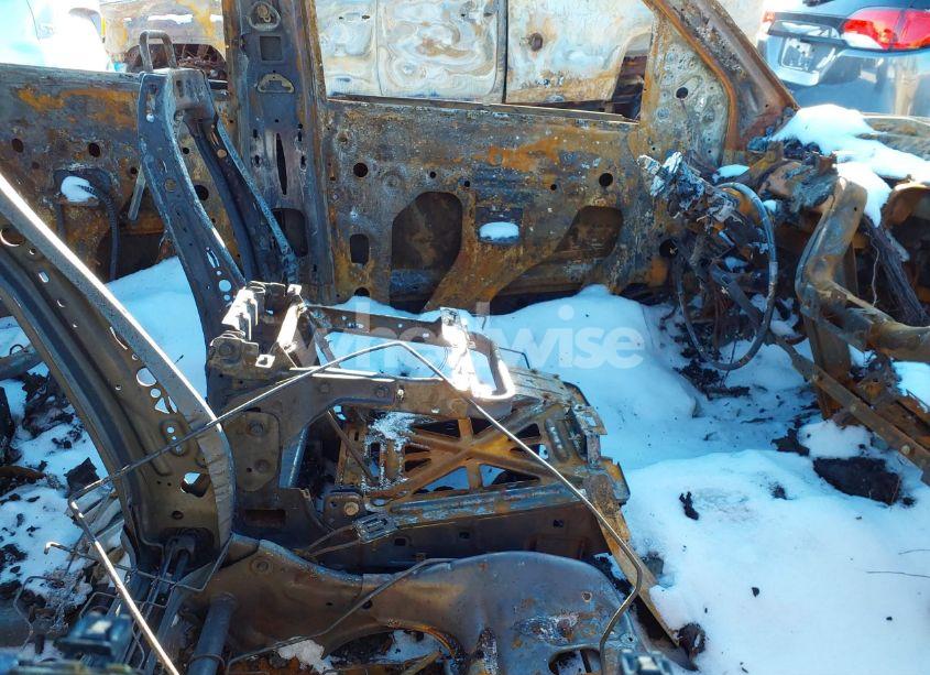 Photo 5 of 2016 Chevrolet Silverado 1500 1LT (VIN 3GCUKREC9GG141450)