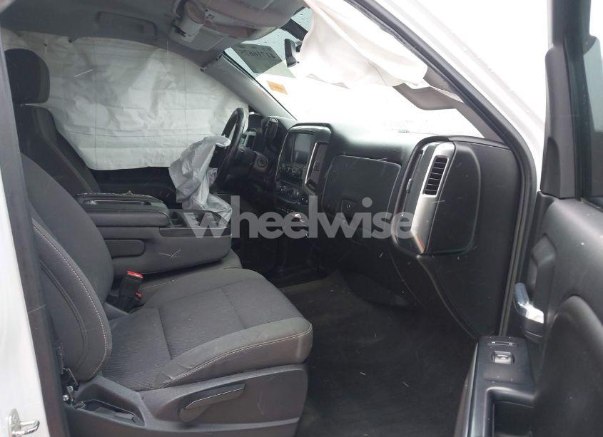 Photo 5 of 2016 Chevrolet Silverado 1500 2LT (VIN 3GCUKREC9GG202019)