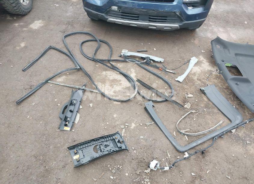 Photo 12 of 2016 Chevrolet Silverado 1500 1LT (VIN 3GCUKREC9GG205499)