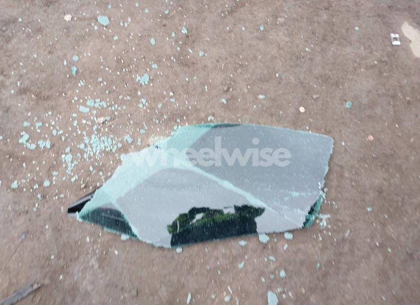 Photo 18 of 2016 Chevrolet Silverado 1500 1LT (VIN 3GCUKREC9GG205499)