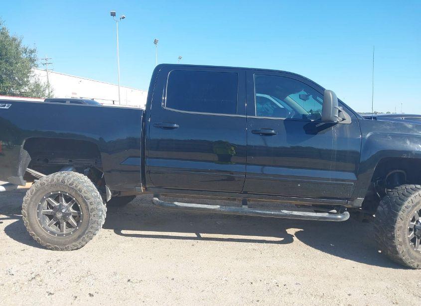 Photo 13 of 2016 Chevrolet Silverado 1500 2LT (VIN 3GCUKREC9GG257196)