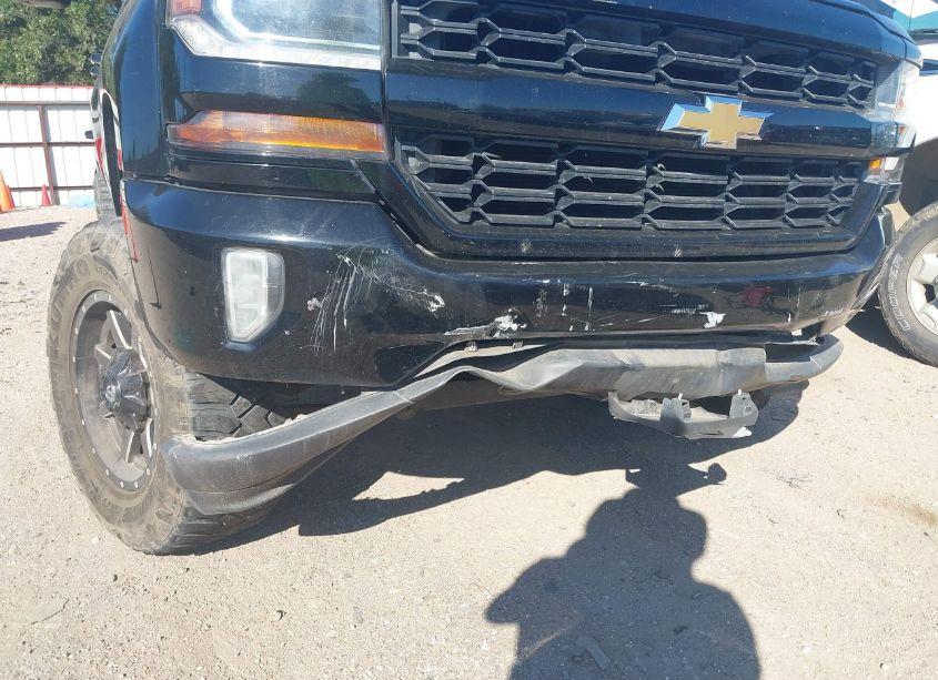 Photo 6 of 2016 Chevrolet Silverado 1500 2LT (VIN 3GCUKREC9GG257196)