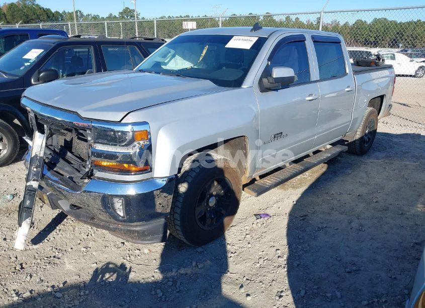 Photo 2 of 2016 Chevrolet Silverado 1500 1LT (VIN 3GCUKREC9GG274581)