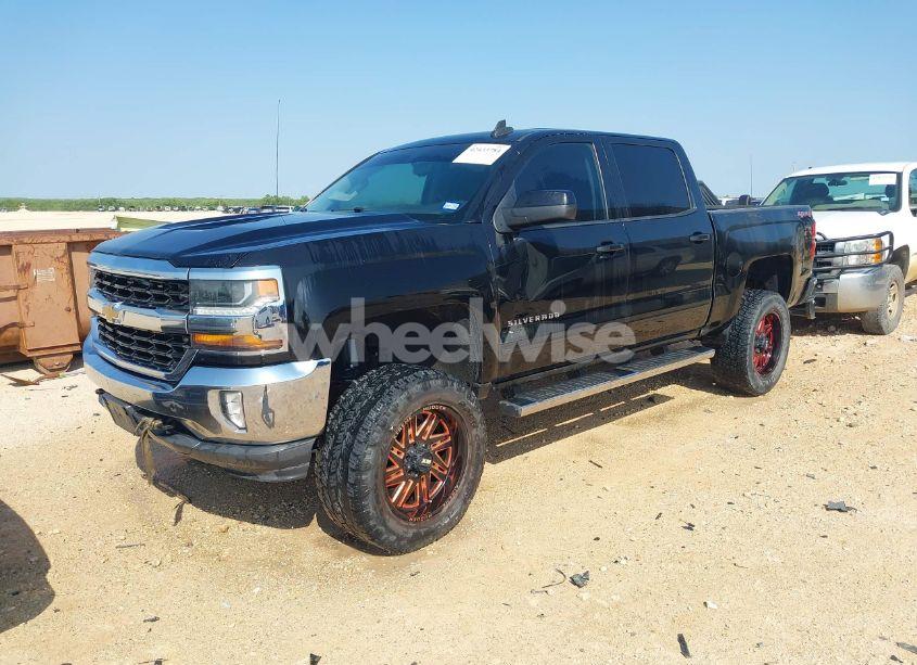 Photo 2 of 2016 Chevrolet Silverado 1500 1LT (VIN 3GCUKREC9GG283796)